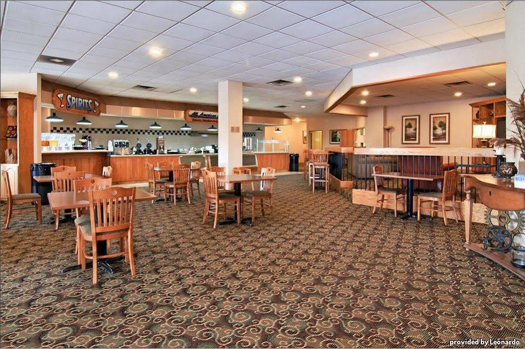 Best Western Crossroads Of The Bluffs Council Bluffs Exterior foto